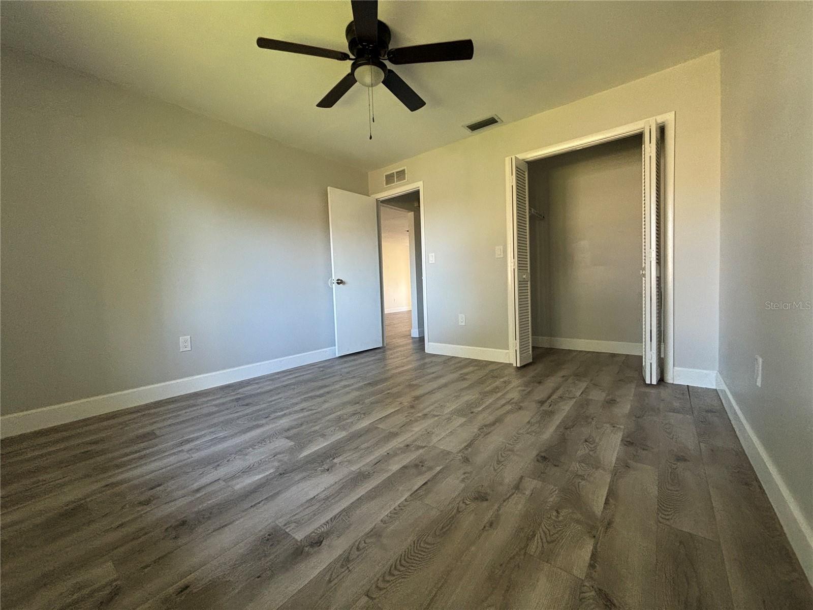 Image 13 of 25 For 2300 Bancroft Circle S B