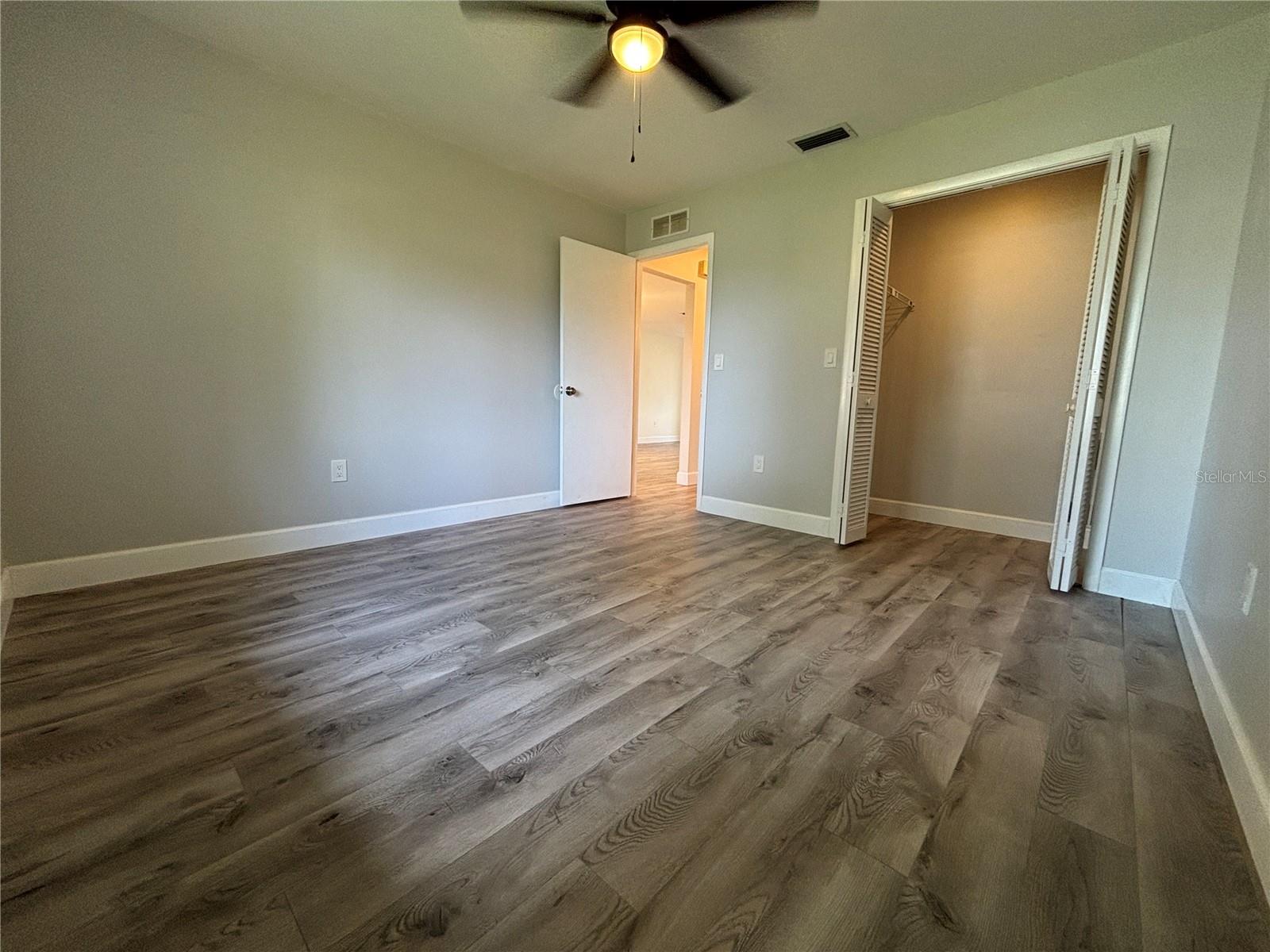 Image 17 of 25 For 2300 Bancroft Circle S B