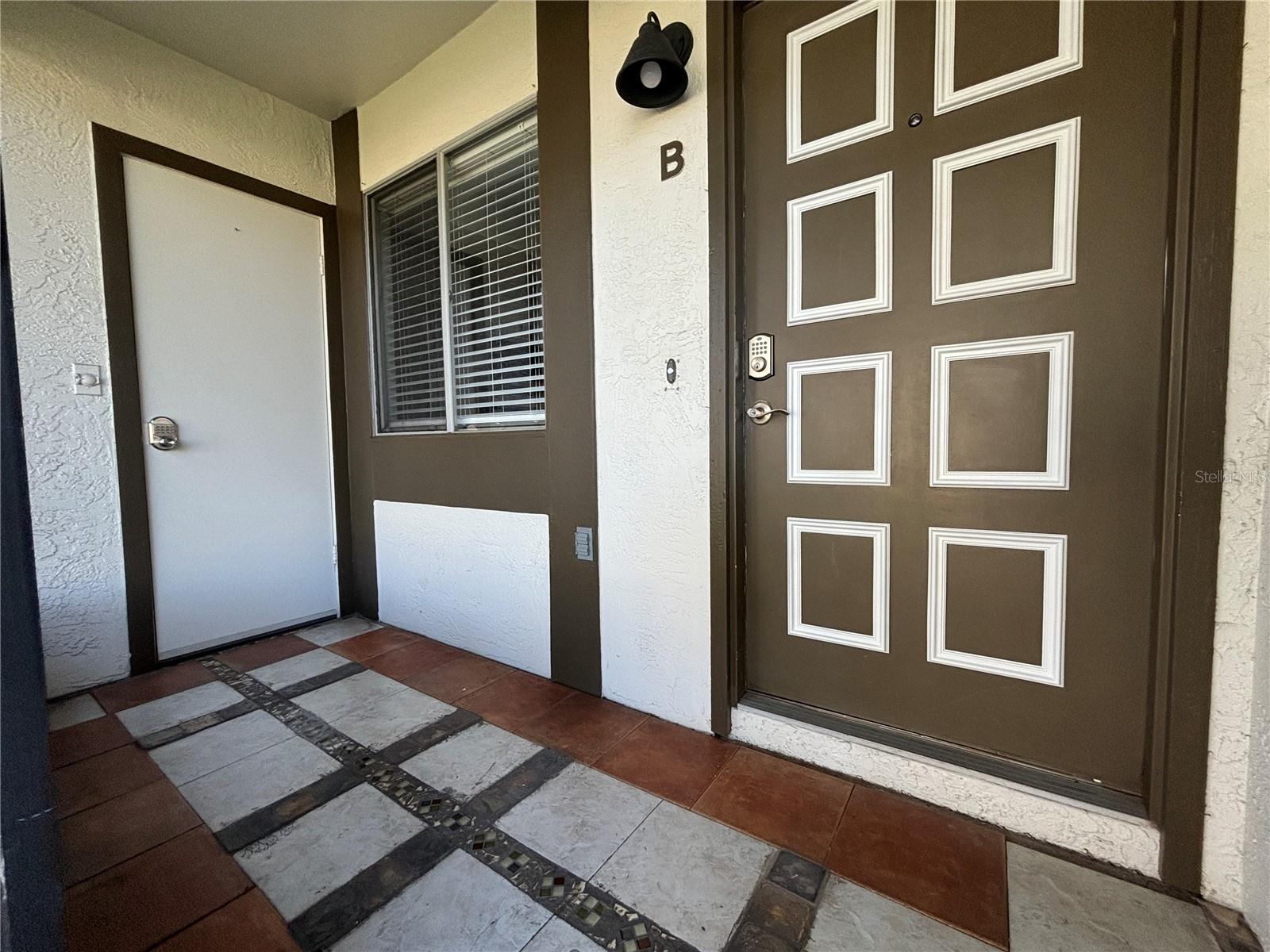 Image 3 of 25 For 2300 Bancroft Circle S B