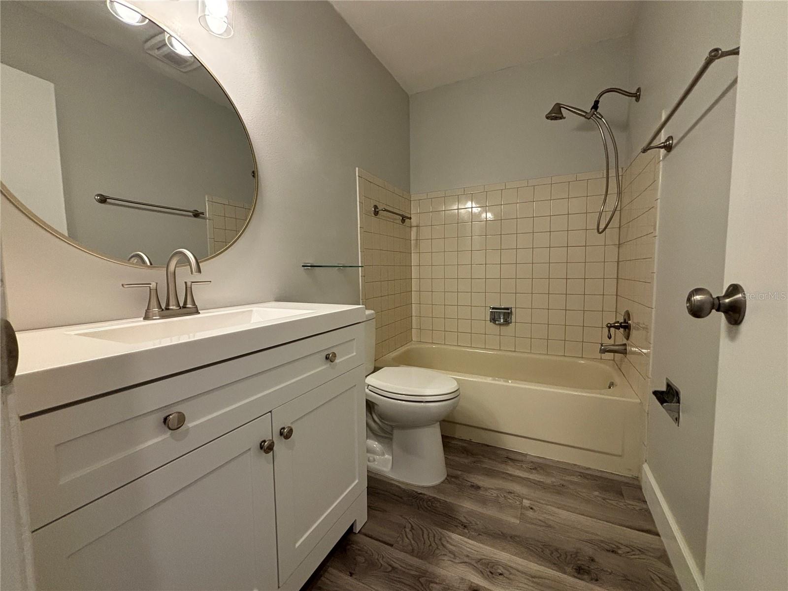 Image 9 of 25 For 2300 Bancroft Circle S B