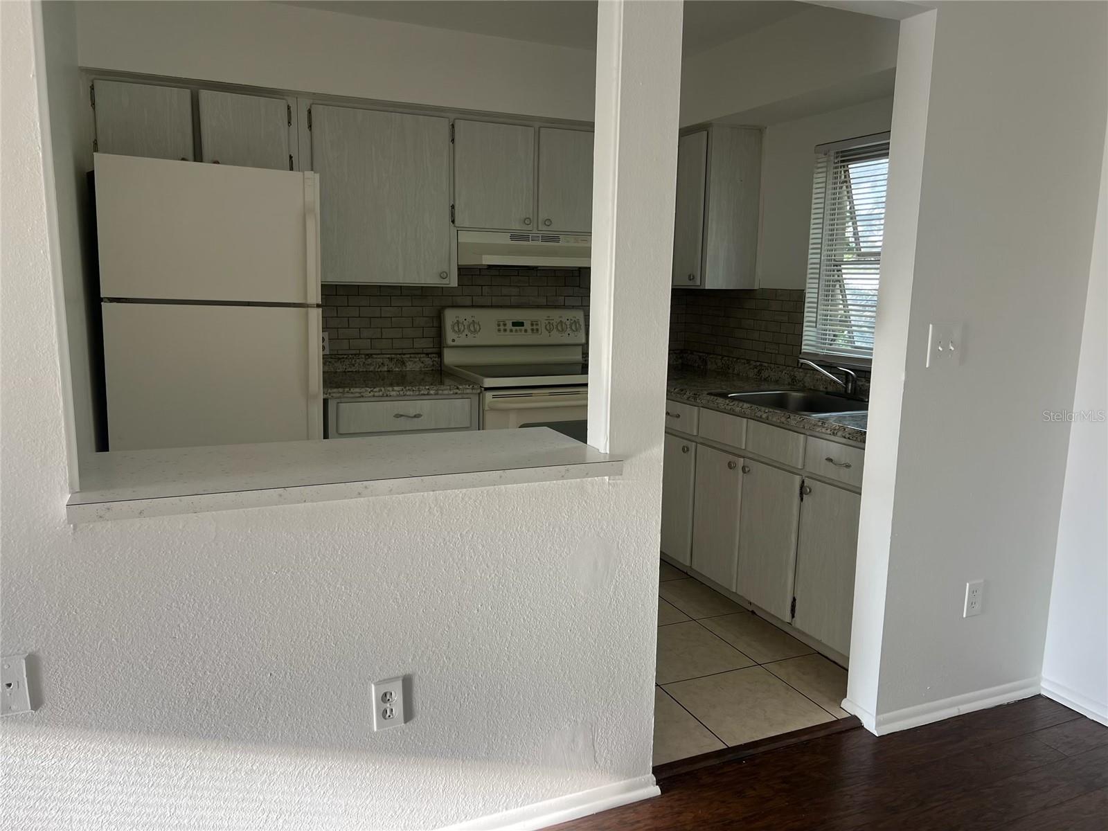 Image 4 of 9 For 8325 7th Way N 09