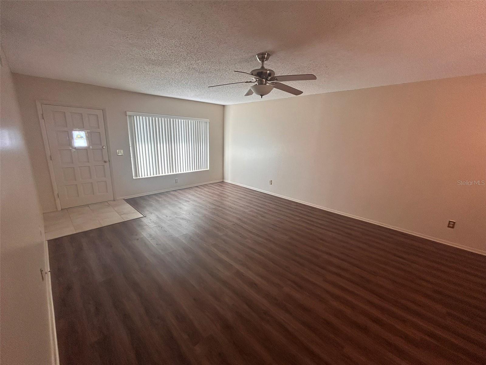 Image 31 of 55 For 2402 Ecuadorian Way 18