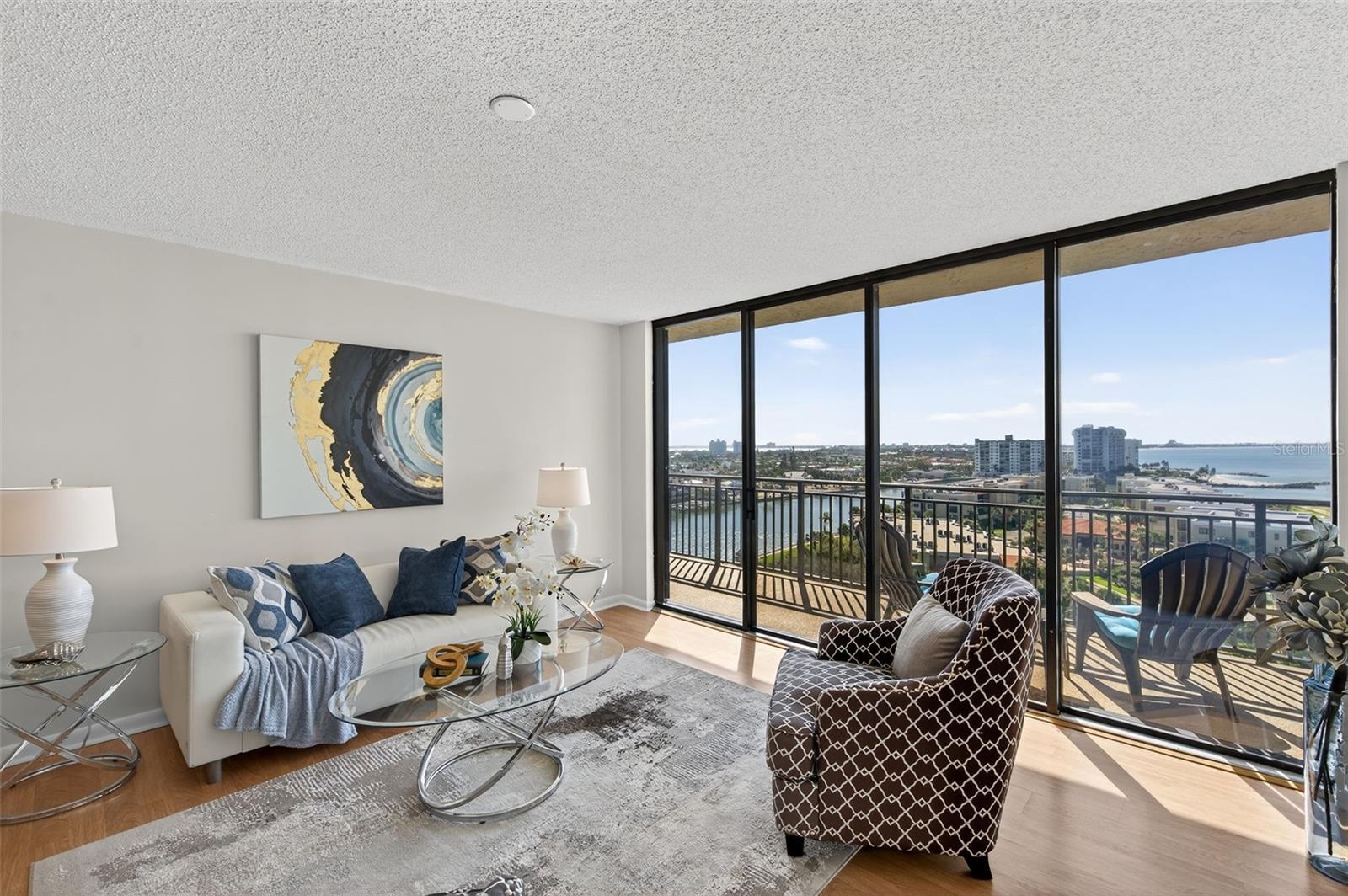 Image 16 of 56 For 7600 Bayshore Drive 902
