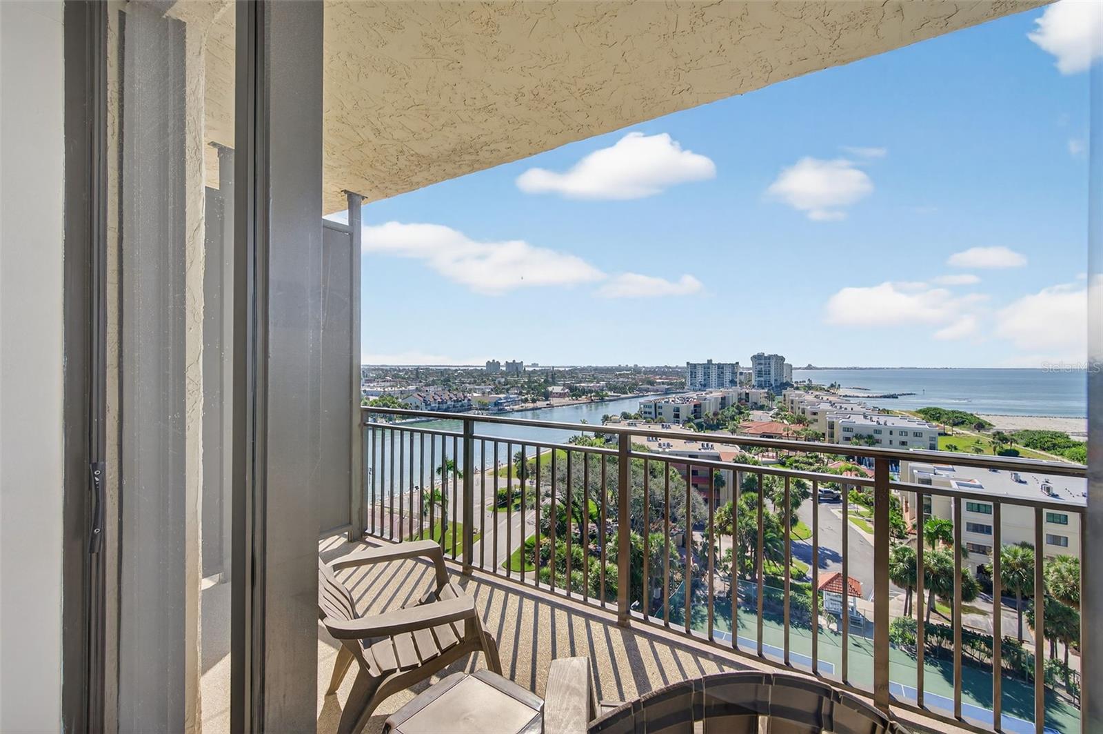 Image 28 of 56 For 7600 Bayshore Drive 902