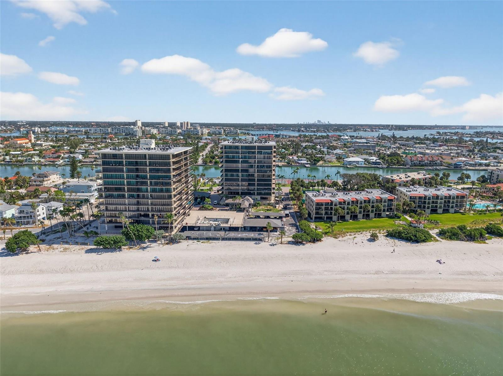 Image 47 of 56 For 7600 Bayshore Drive 902