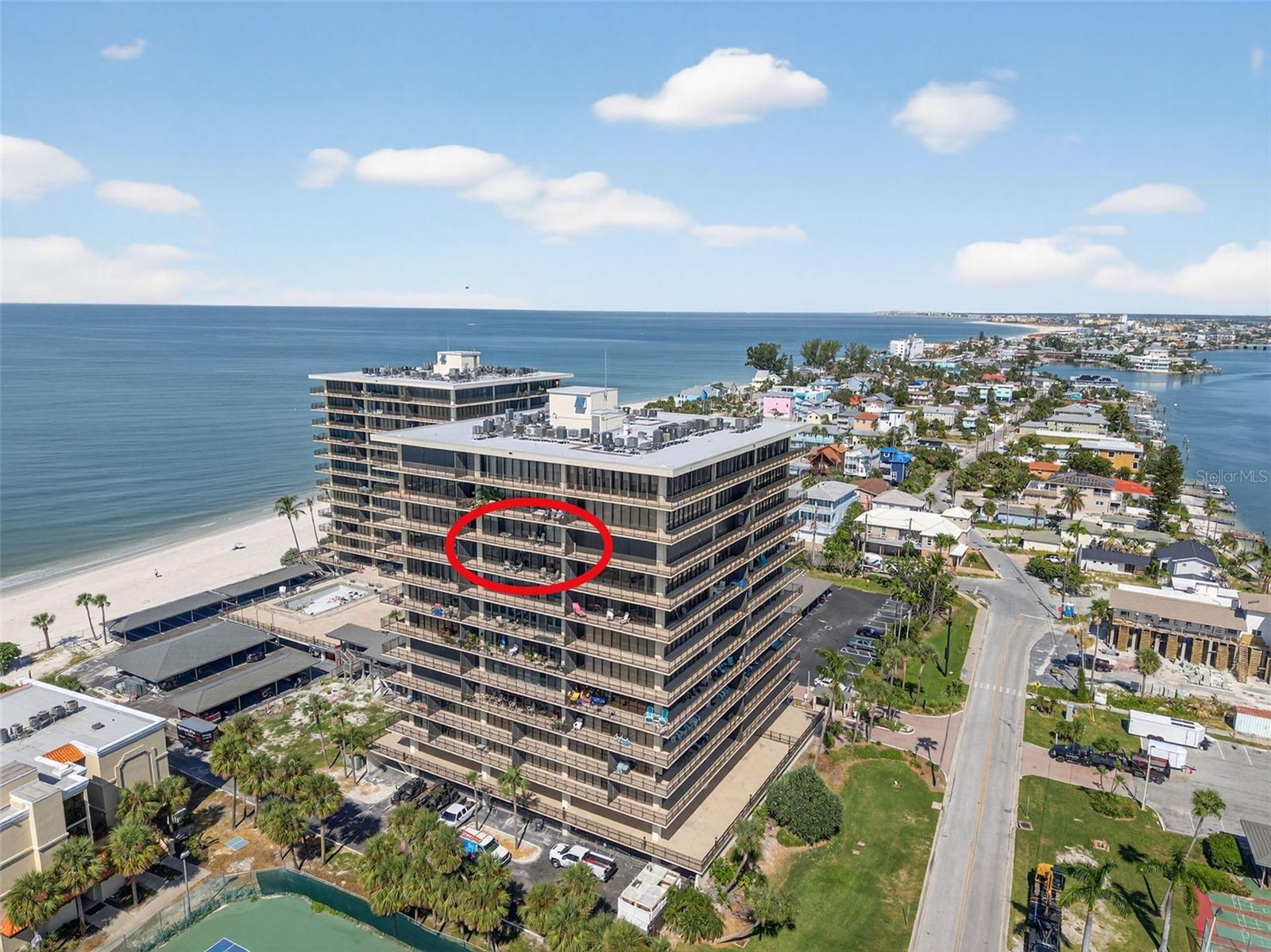 Image 5 of 56 For 7600 Bayshore Drive 902
