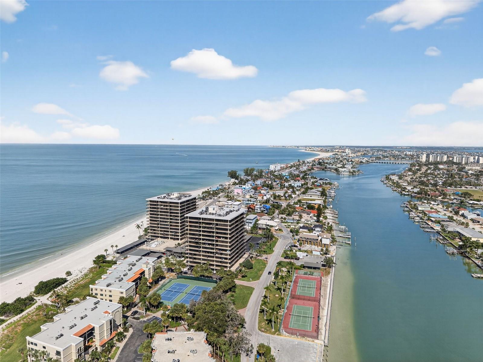Image 51 of 56 For 7600 Bayshore Drive 902