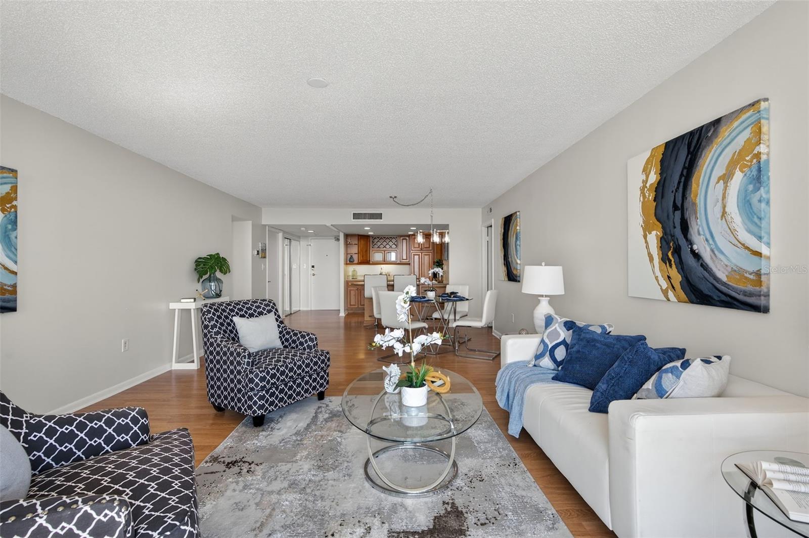 Image 9 of 56 For 7600 Bayshore Drive 902