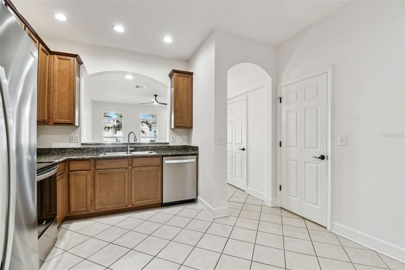 Image 11 of 42 For 626 3rd Avenue S
