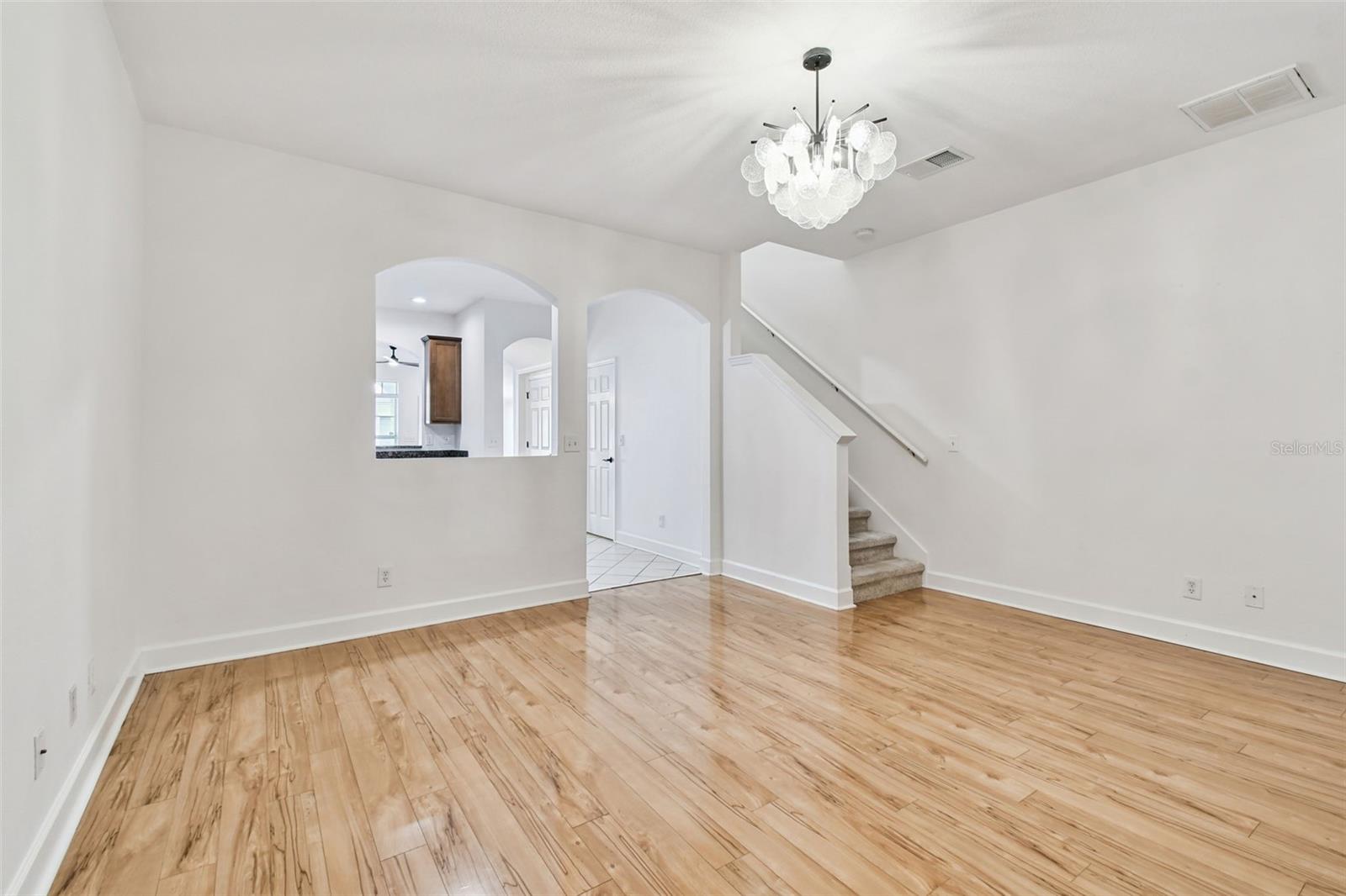 Image 13 of 42 For 626 3rd Avenue S