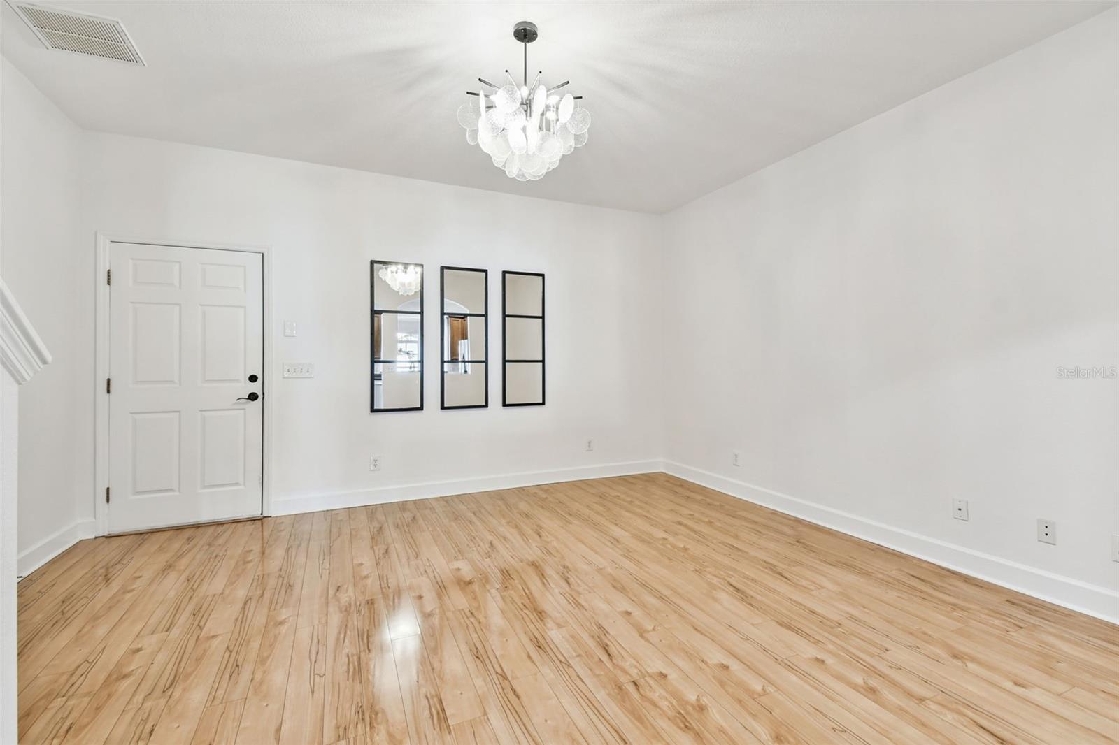 Image 15 of 42 For 626 3rd Avenue S