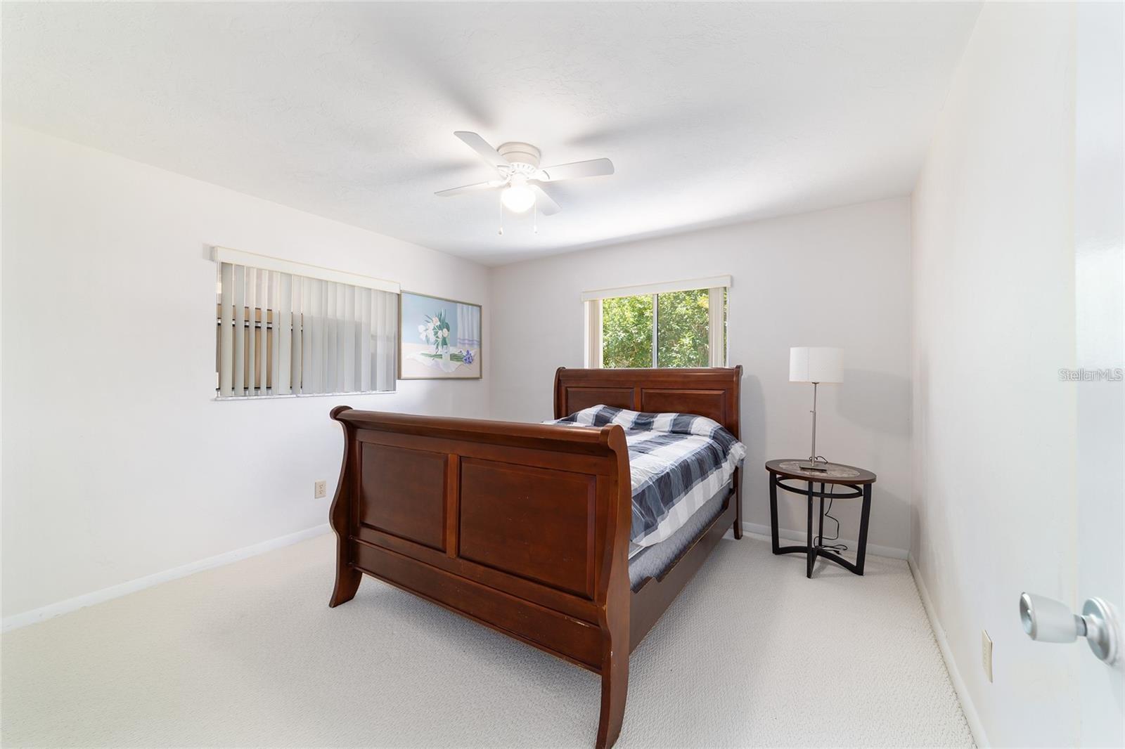Image 13 of 25 For 3509 Honeylocust Drive