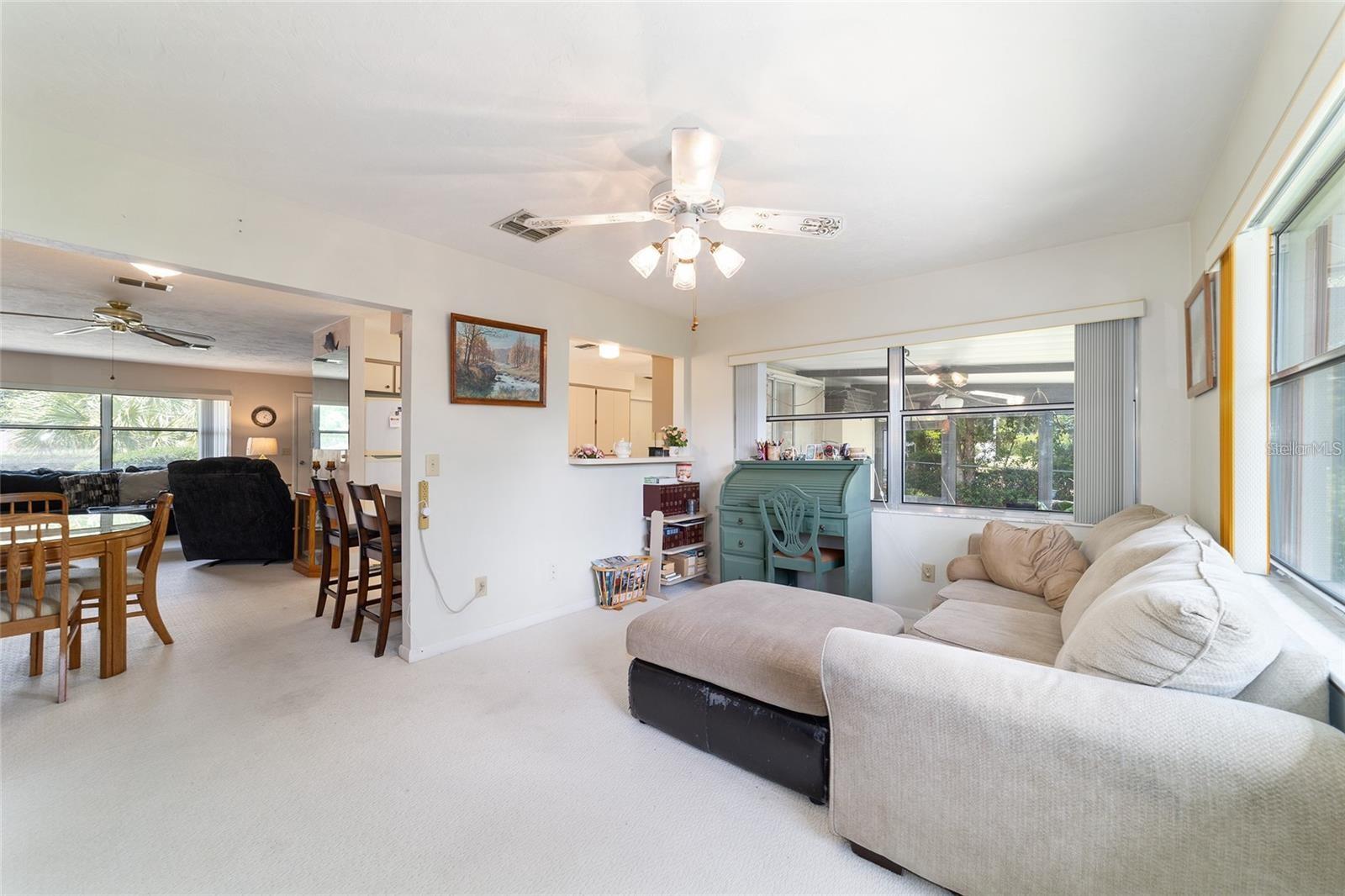 Image 18 of 25 For 3509 Honeylocust Drive
