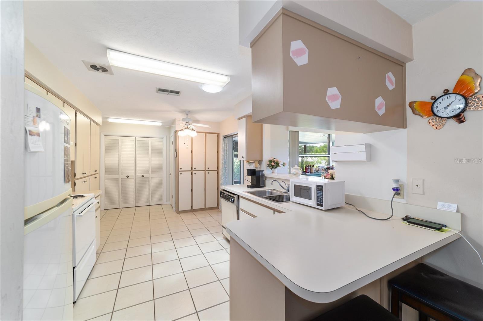 Image 20 of 25 For 3509 Honeylocust Drive