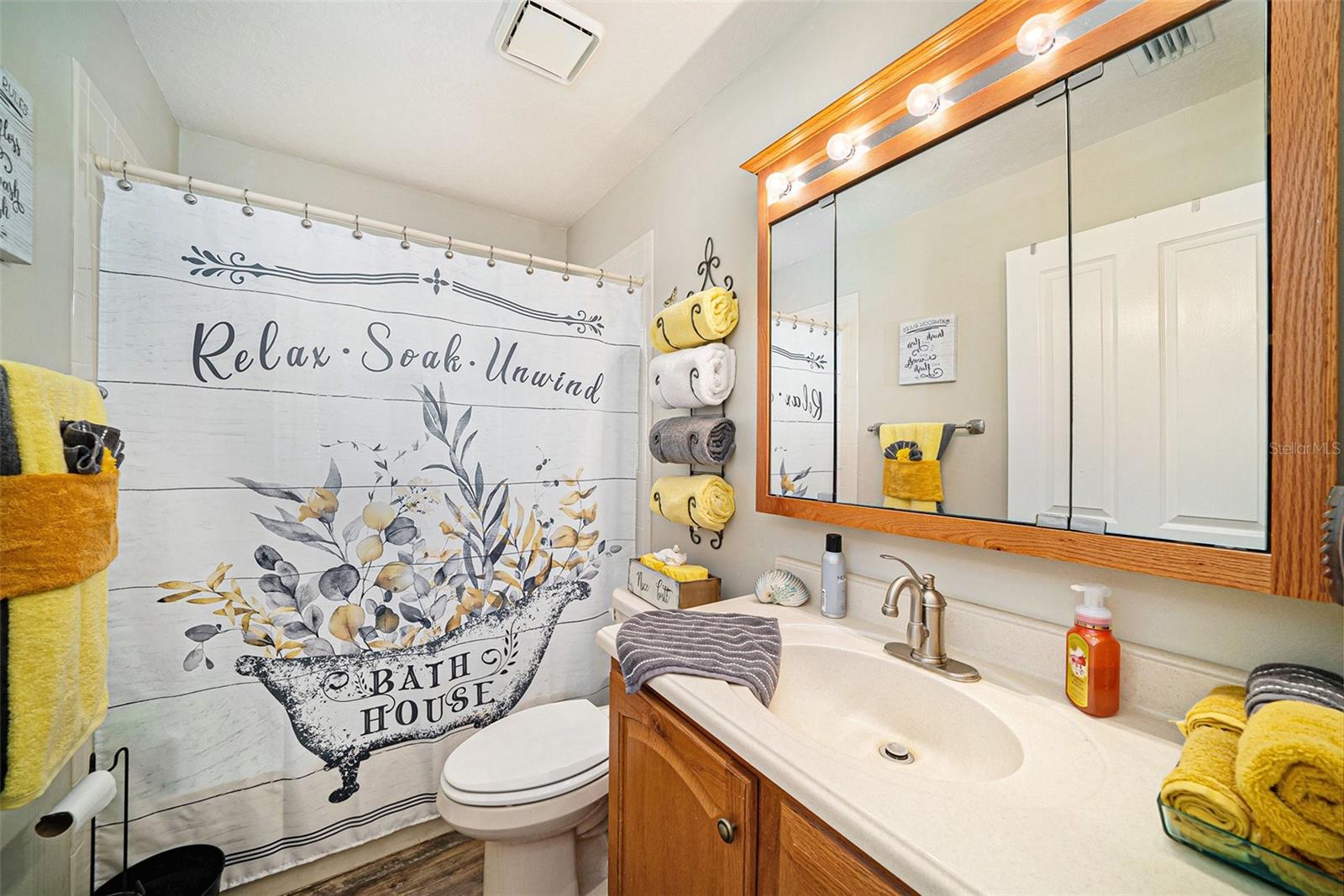 Image 22 of 29 For 28438 Tall Grass Drive