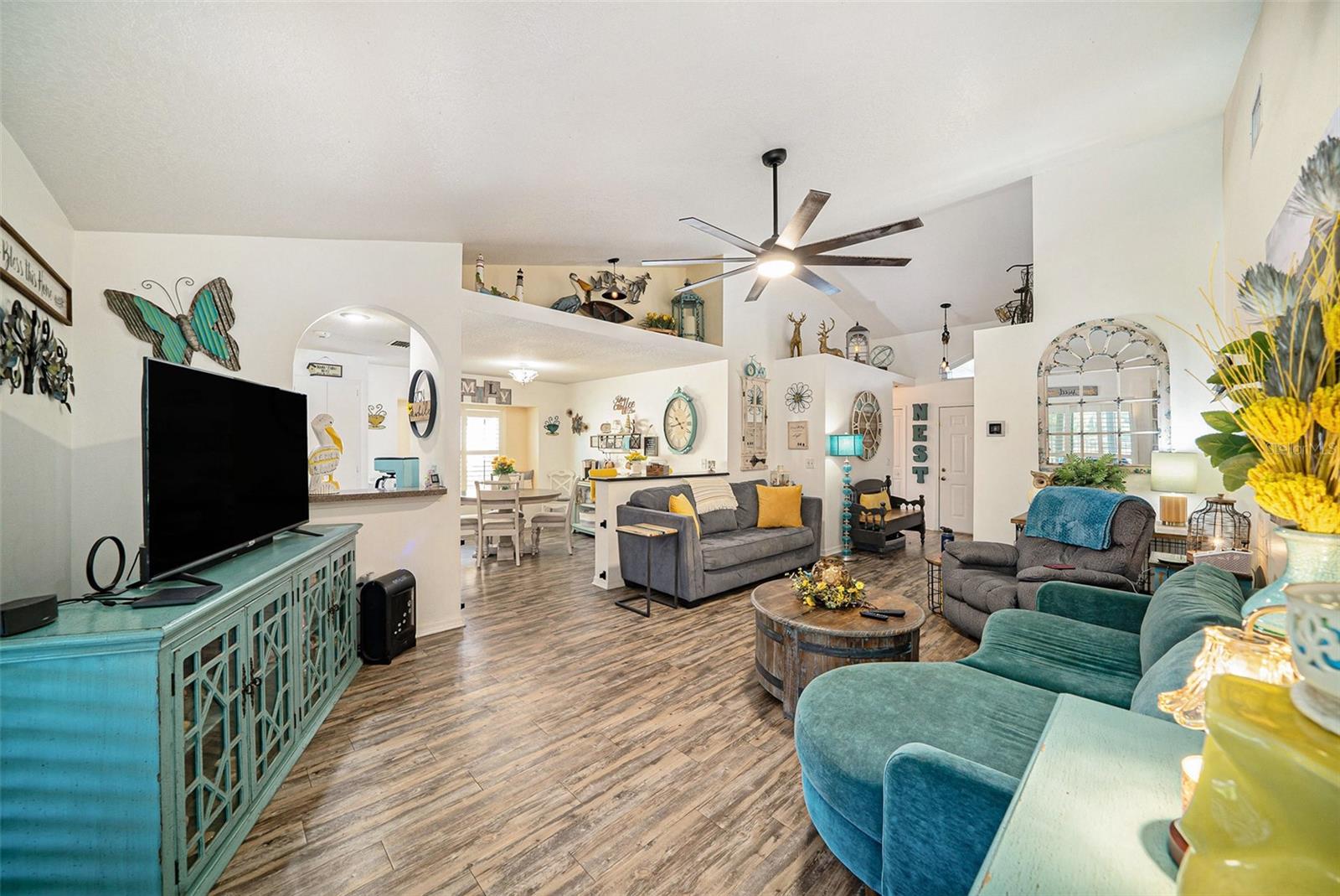 Image 8 of 29 For 28438 Tall Grass Drive