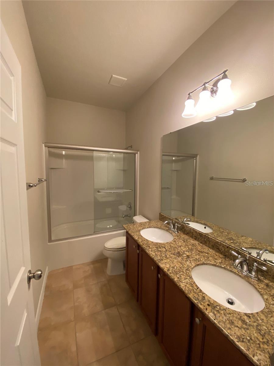 Image 8 of 14 For 9326 Sapphireberry