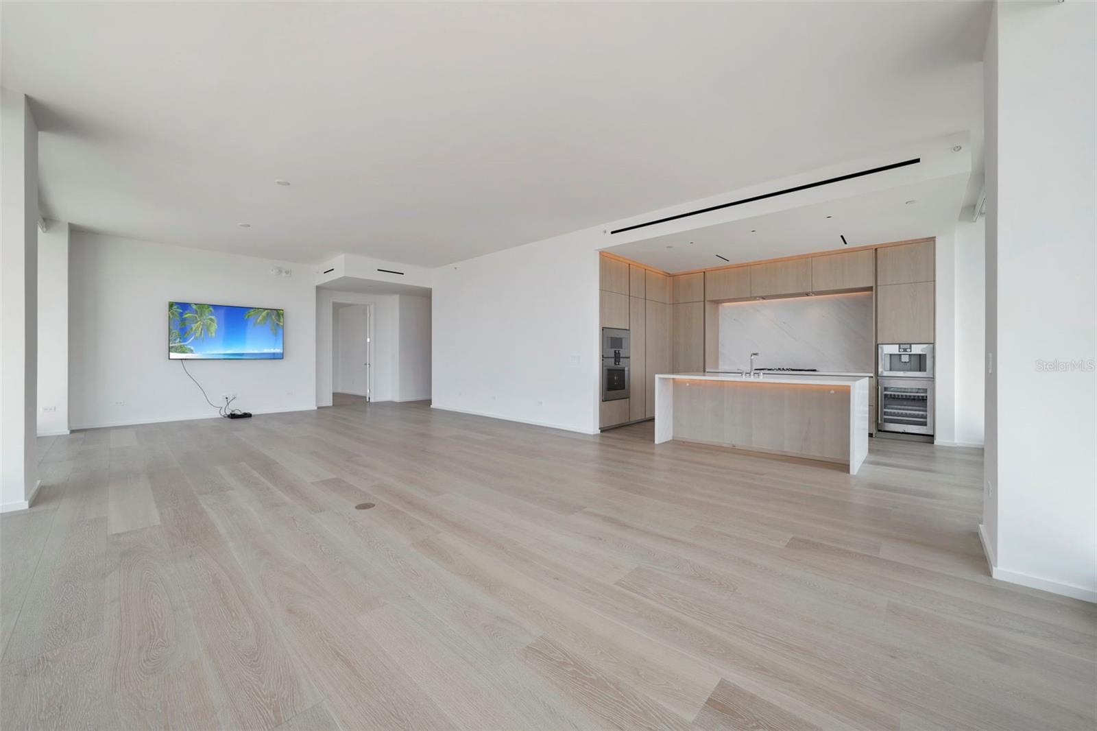 Image 10 of 56 For 1000 Water Street 1601
