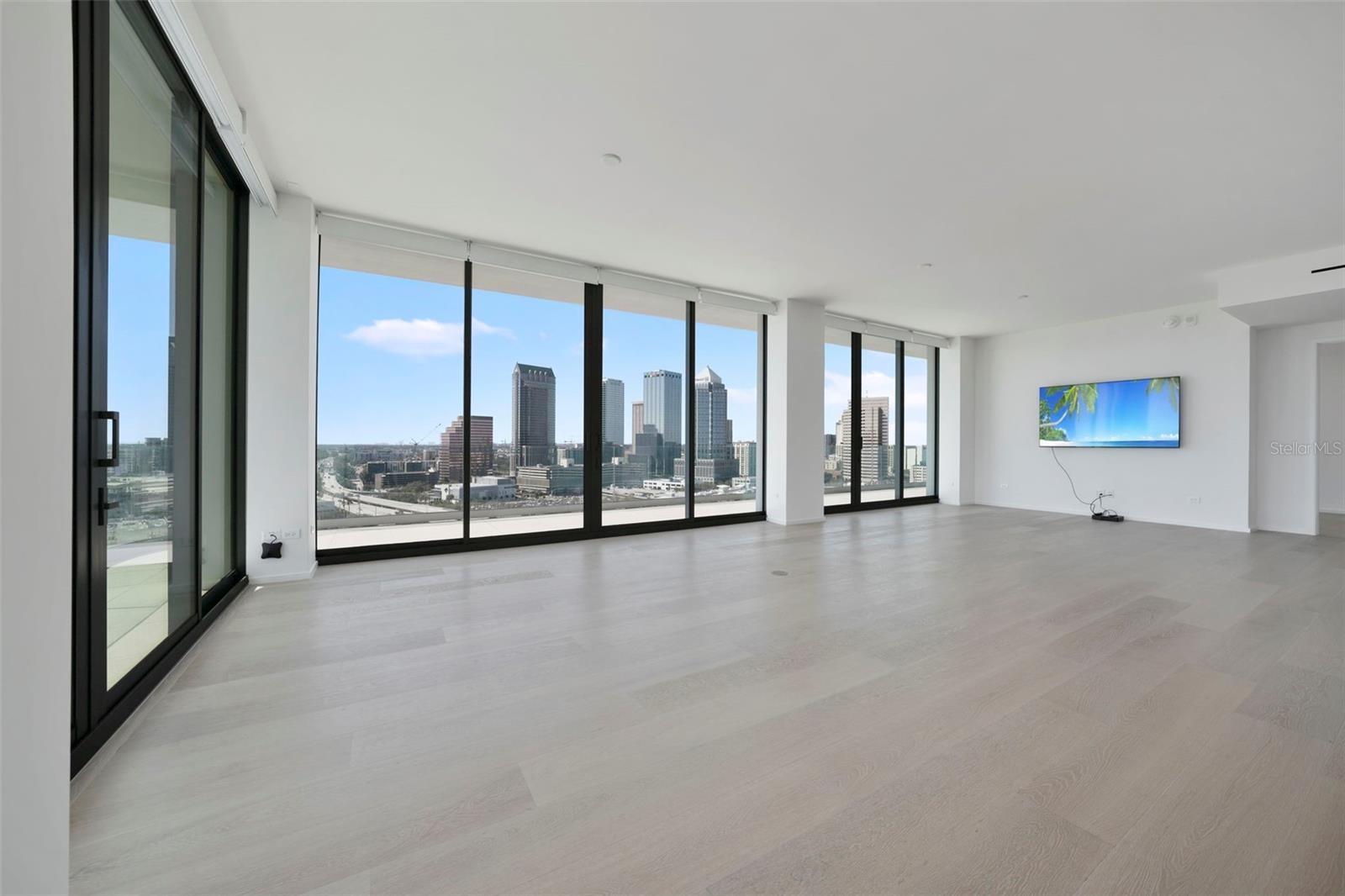 Image 12 of 56 For 1000 Water Street 1601