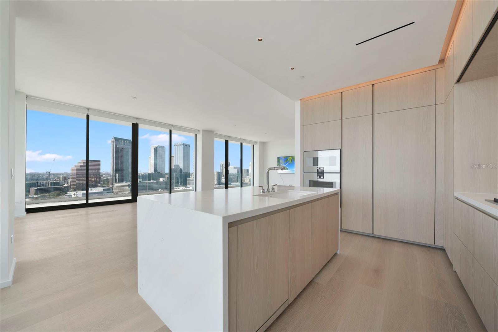 Image 20 of 56 For 1000 Water Street 1601