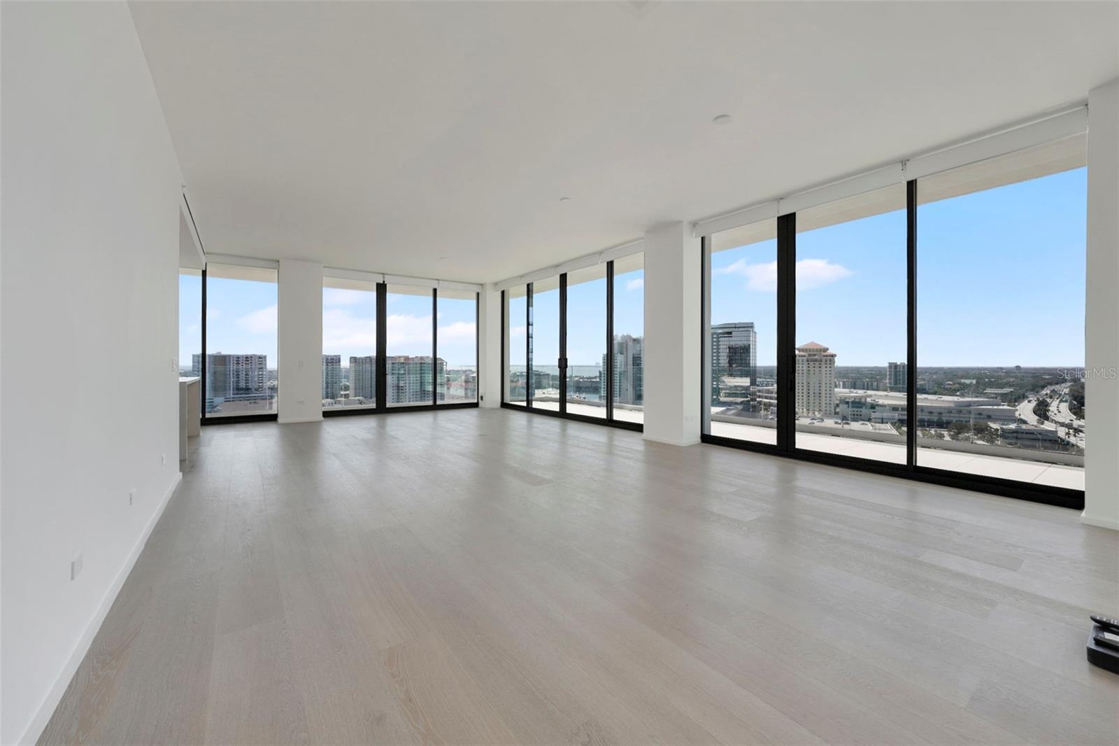 Image 7 of 56 For 1000 Water Street 1601