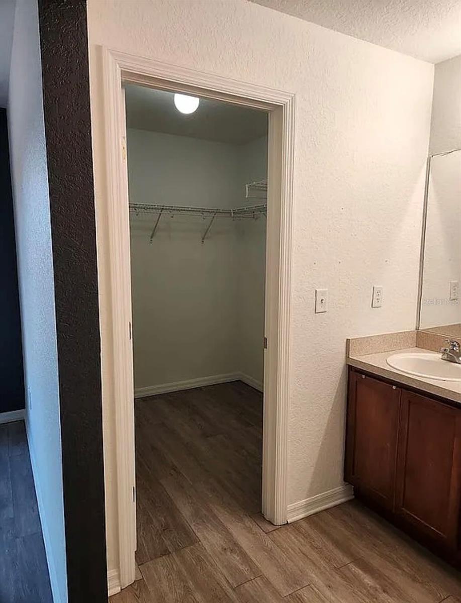 Image 11 of 20 For 10154 Henderson Street