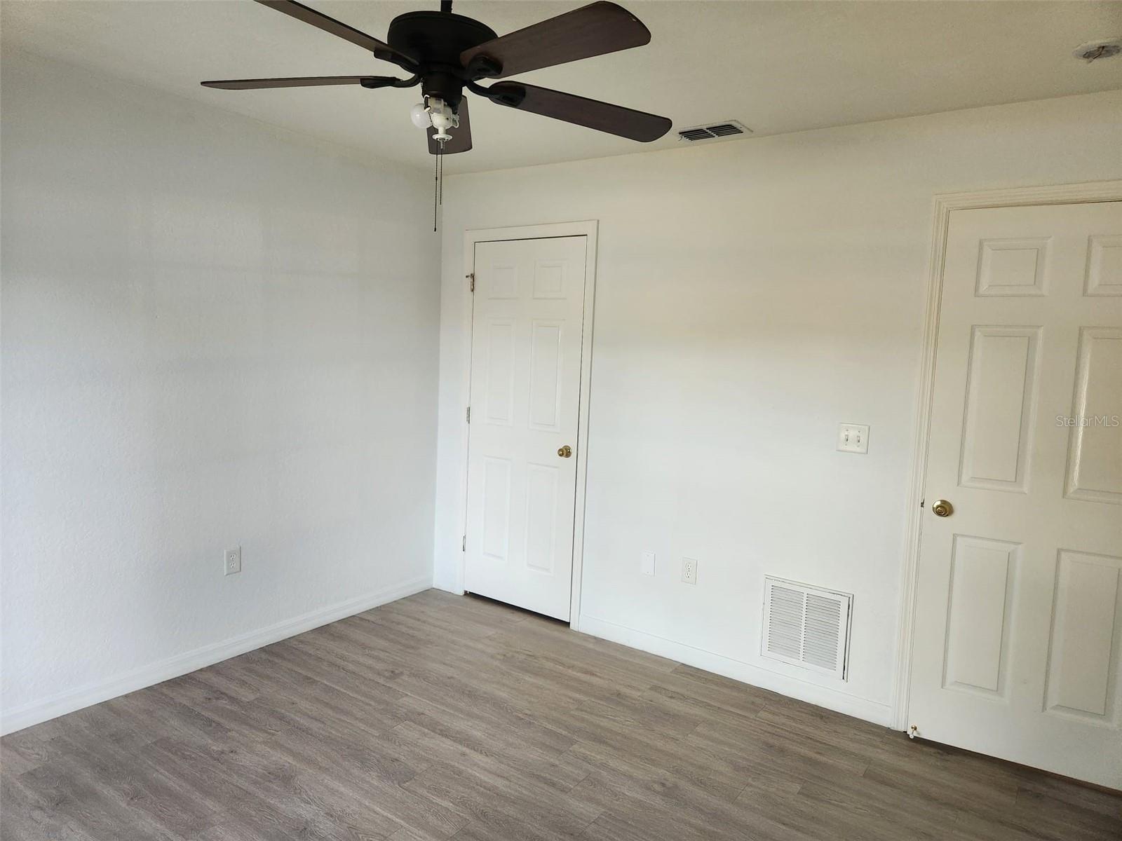 Image 14 of 20 For 10154 Henderson Street