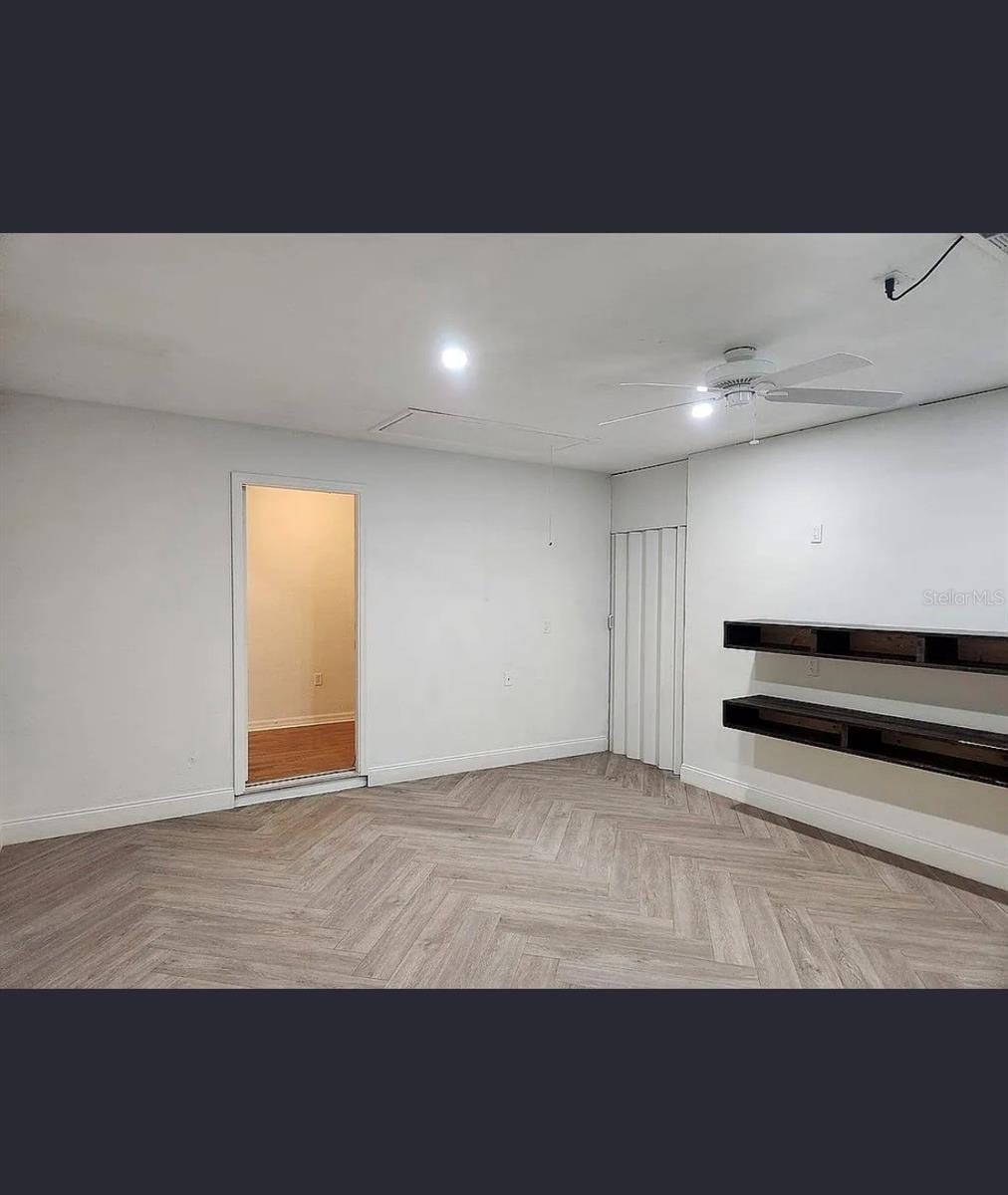 Image 17 of 20 For 10154 Henderson Street