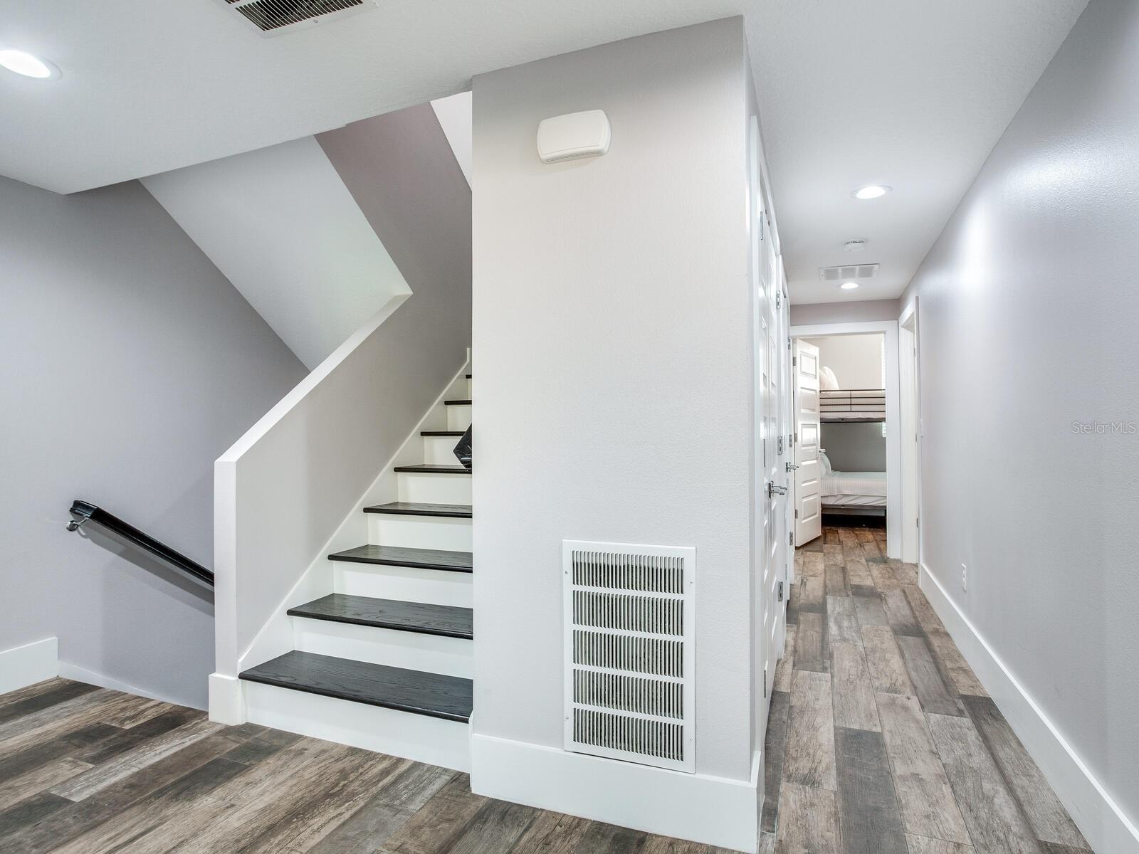 Image 29 of 51 For 156 175th Avenue E