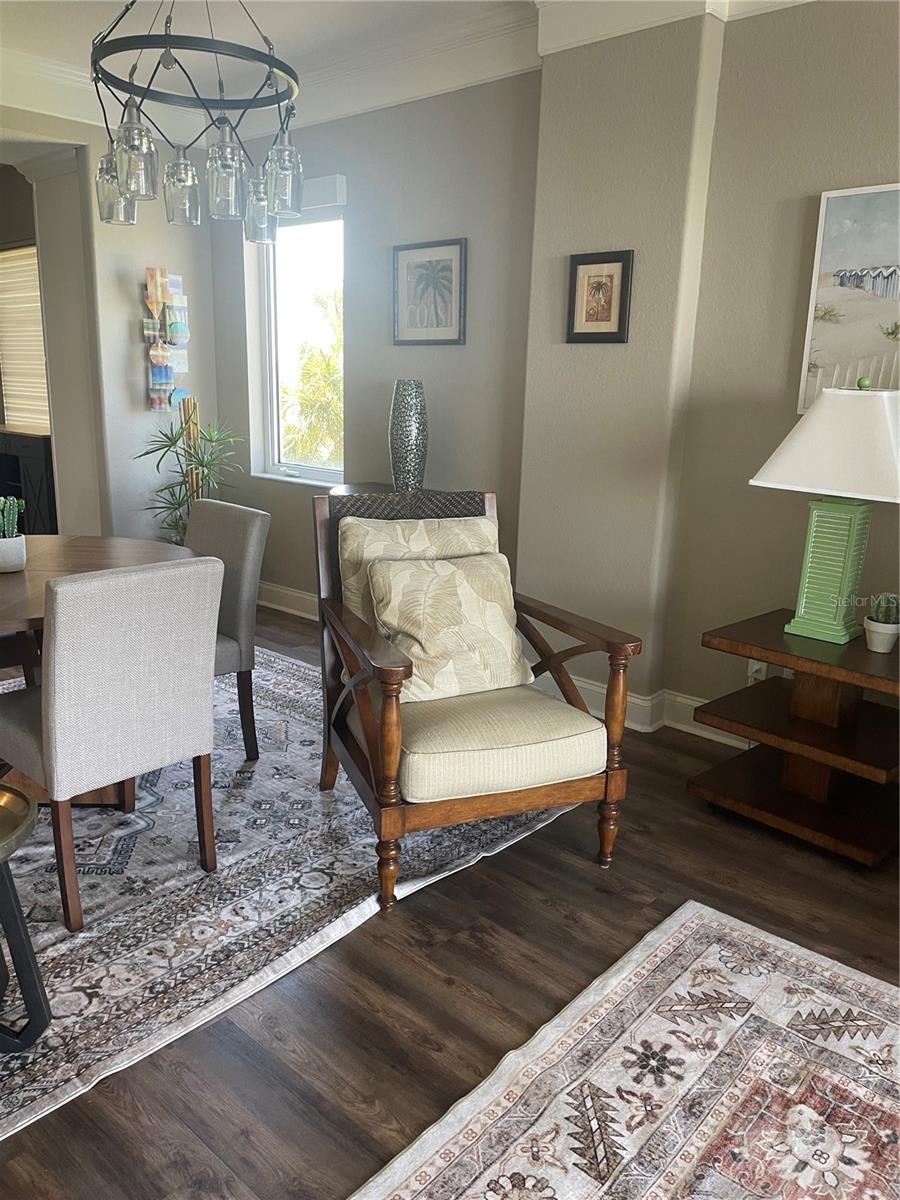Image 12 of 24 For 6025 Sun Boulevard 201