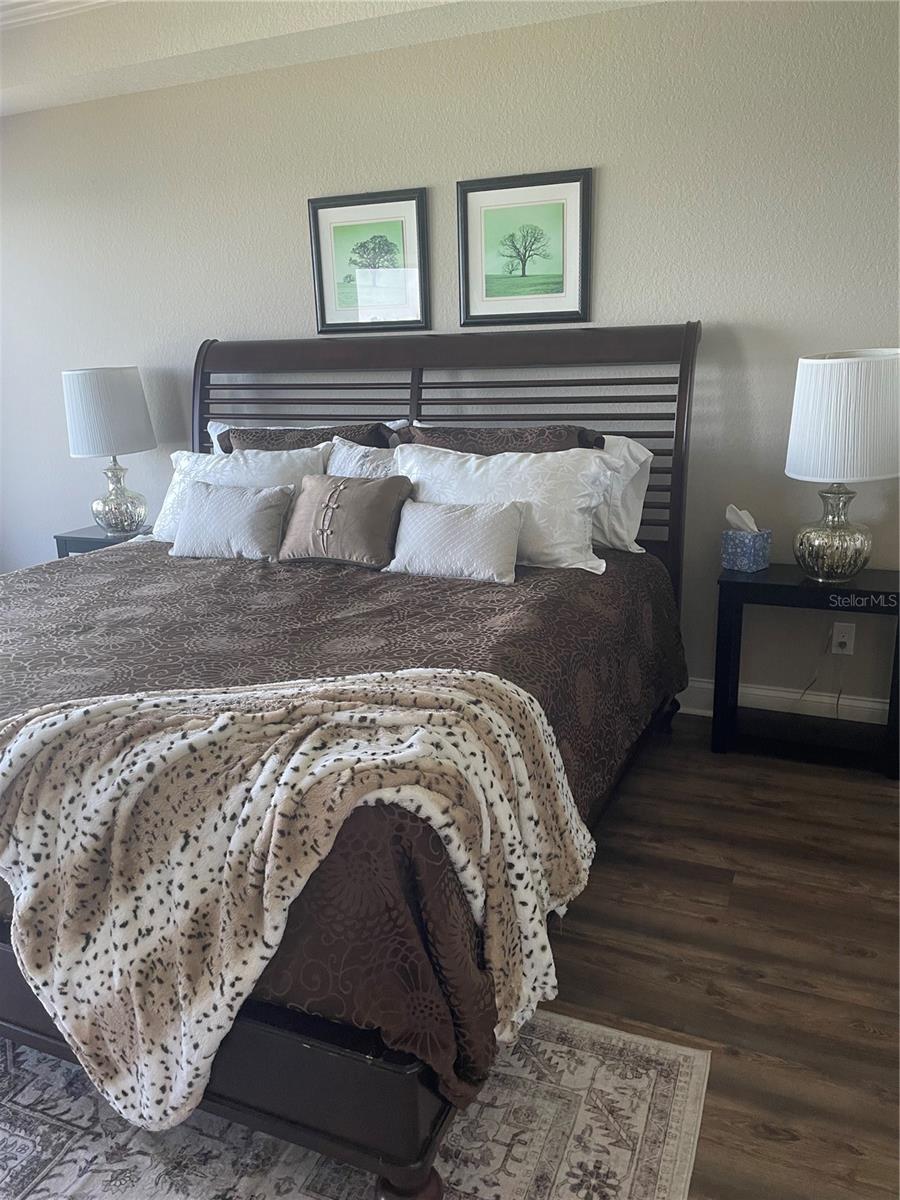 Image 20 of 24 For 6025 Sun Boulevard 201