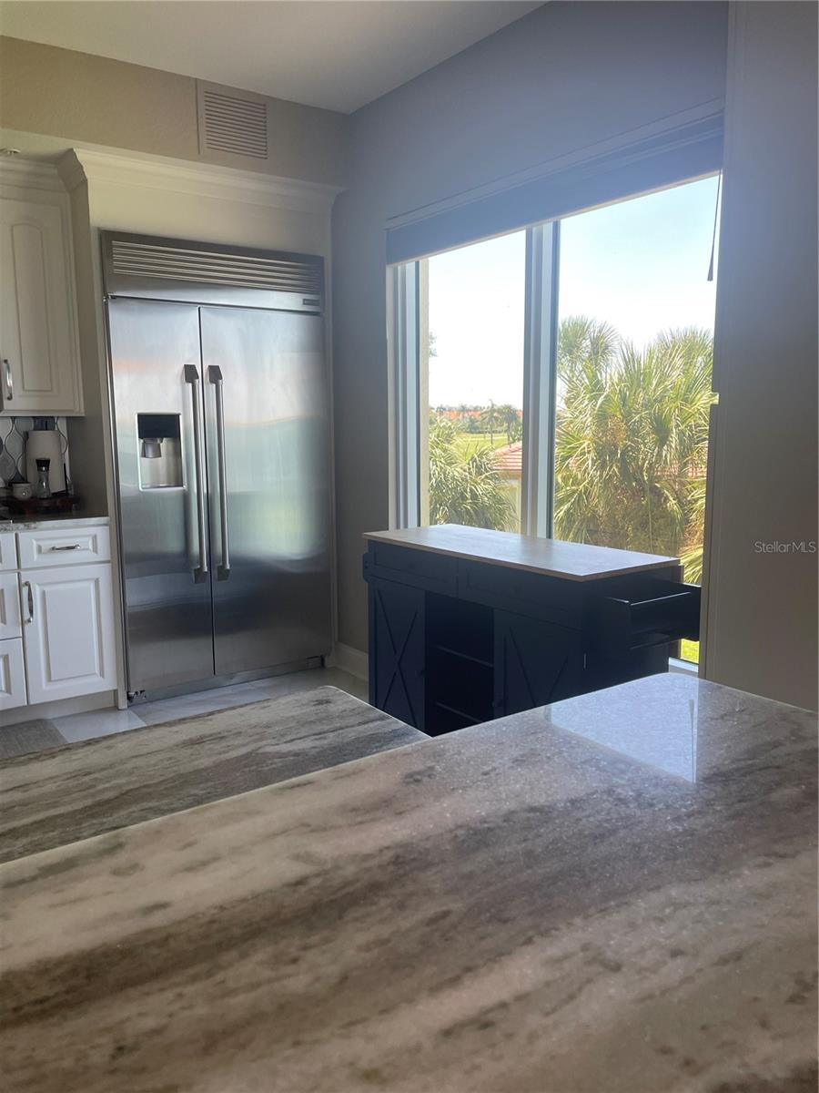 Image 7 of 24 For 6025 Sun Boulevard 201