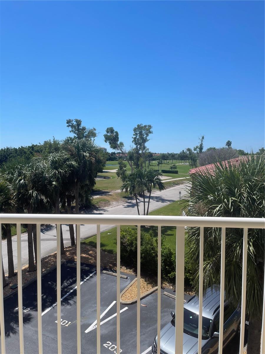Image 9 of 24 For 6025 Sun Boulevard 201