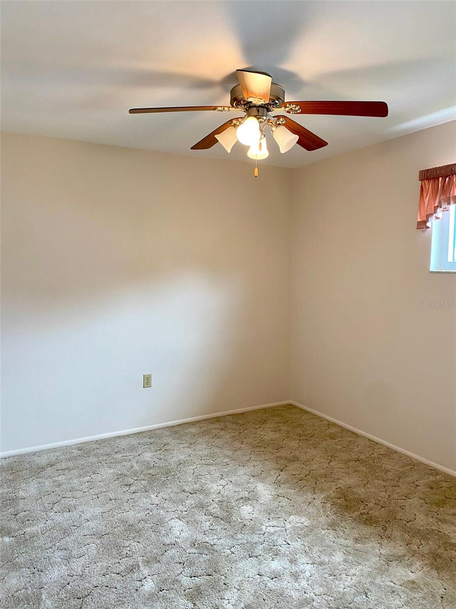 Image 18 of 28 For 1522 Nursery Road