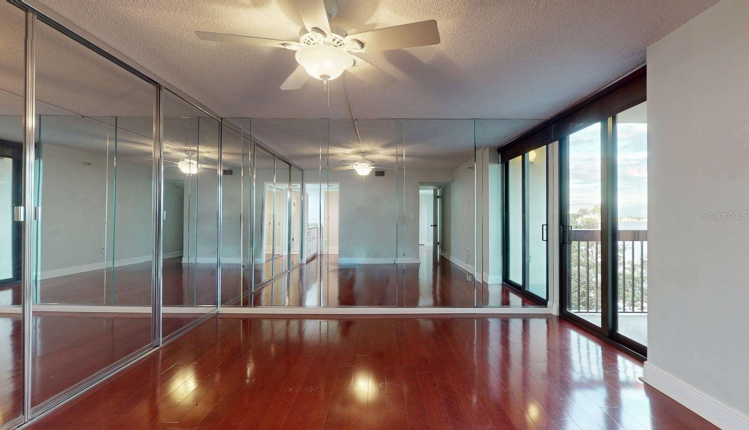 Image 11 of 62 For 2413 Bayshore Boulevard 503