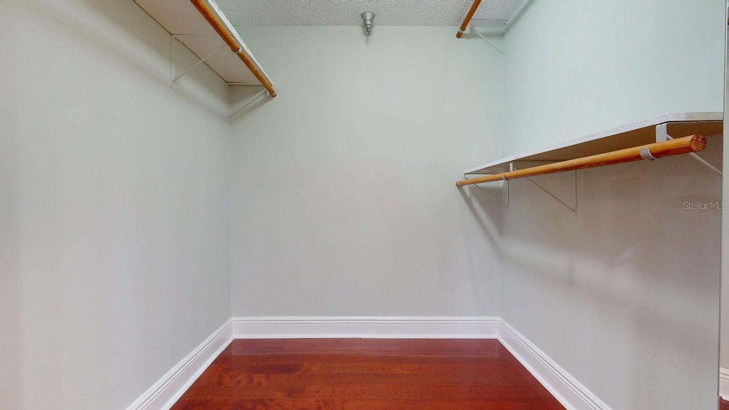 Image 33 of 62 For 2413 Bayshore Boulevard 503