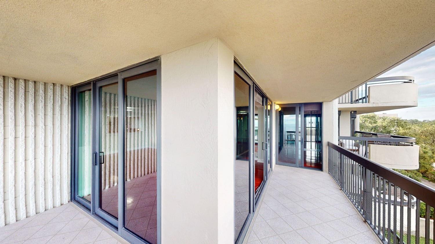 Image 36 of 62 For 2413 Bayshore Boulevard 503
