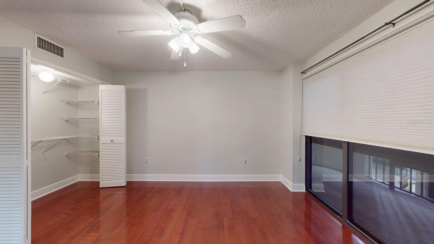 Image 42 of 62 For 2413 Bayshore Boulevard 503
