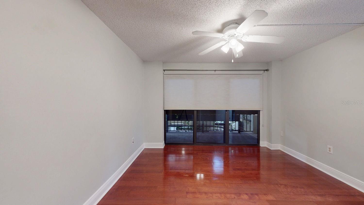 Image 46 of 62 For 2413 Bayshore Boulevard 503