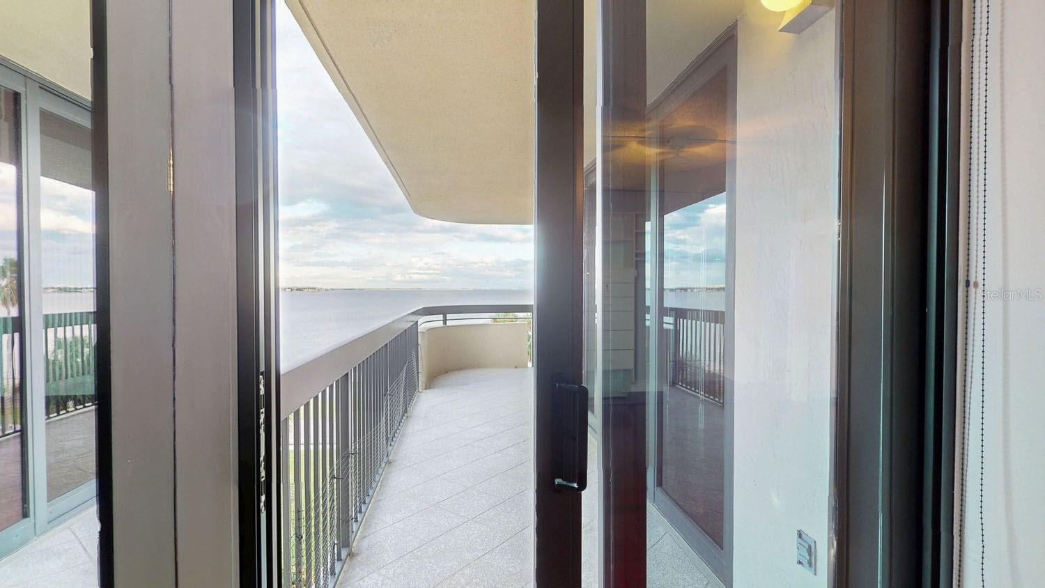 Image 53 of 62 For 2413 Bayshore Boulevard 503
