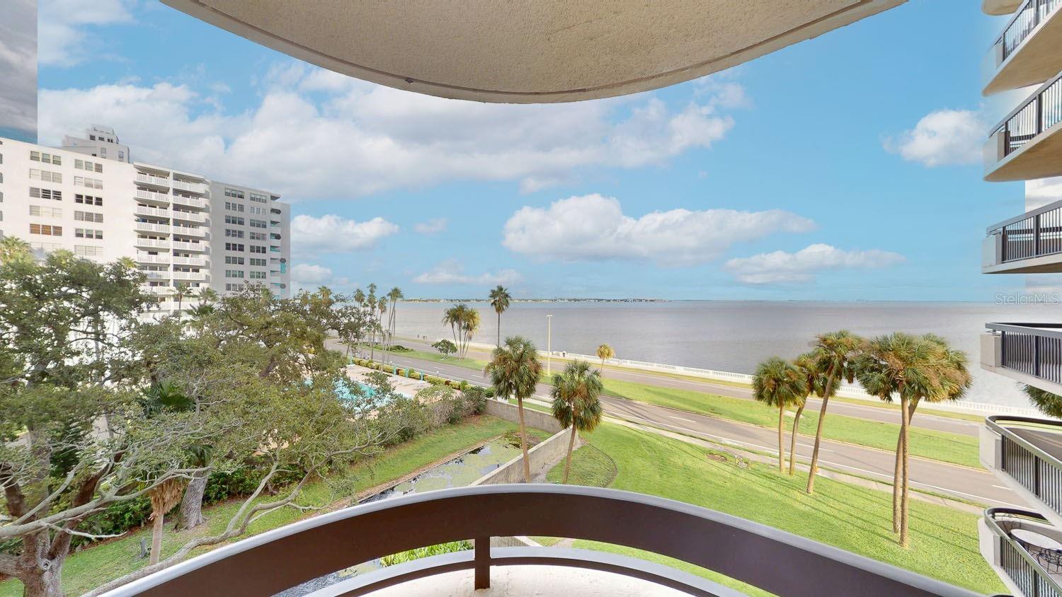 Image 54 of 62 For 2413 Bayshore Boulevard 503