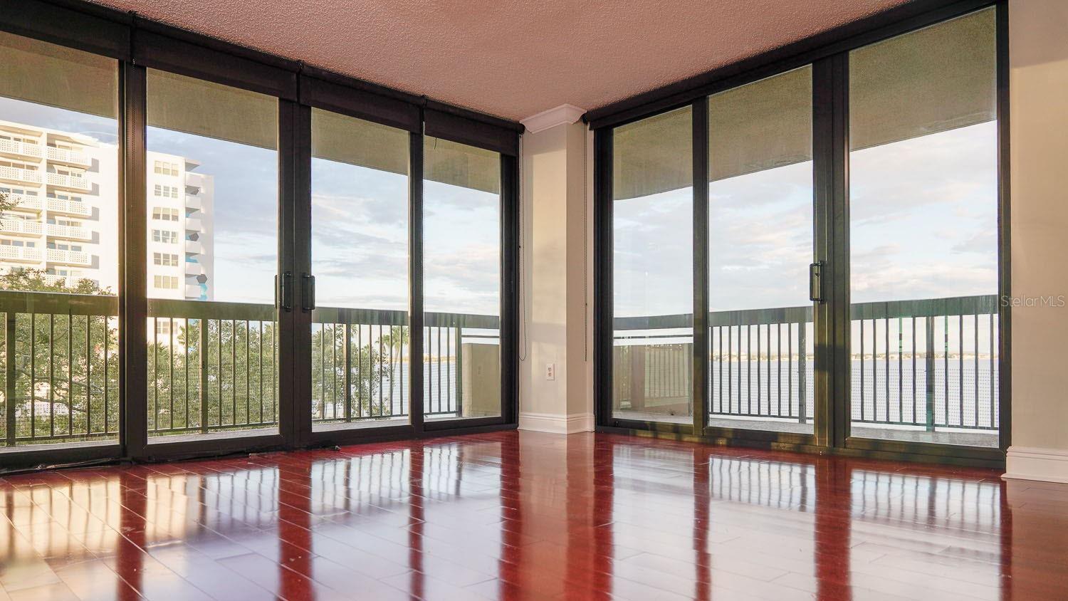 Image 6 of 62 For 2413 Bayshore Boulevard 503