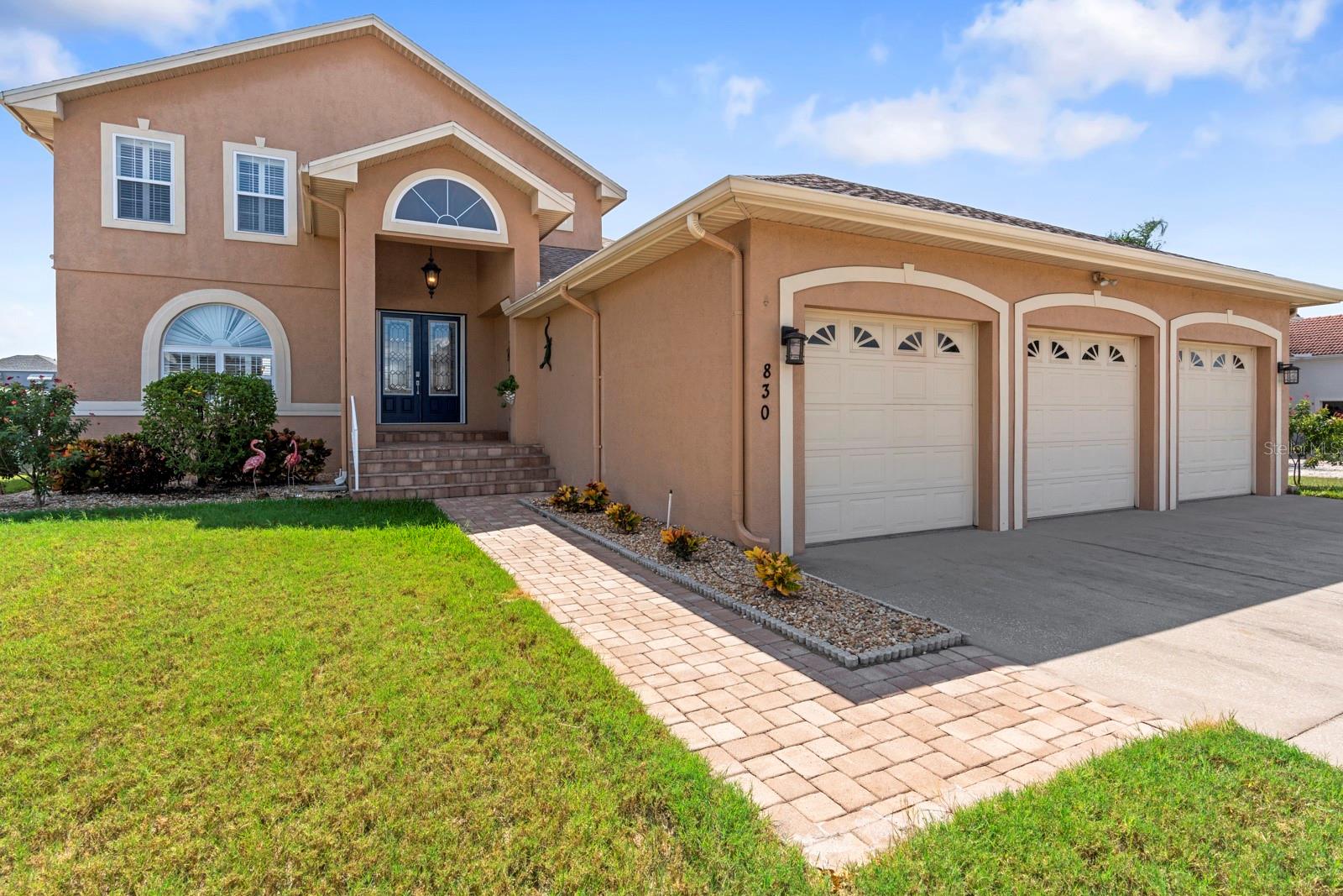 Listing photo id 18 for 830 Golf Island Drive