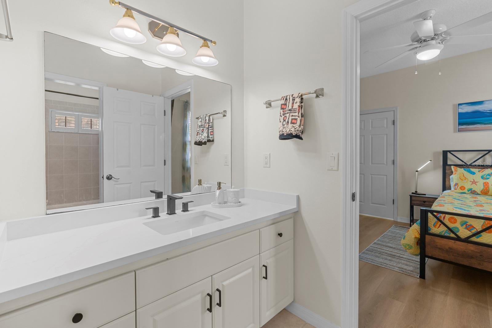 Listing photo id 44 for 830 Golf Island Drive