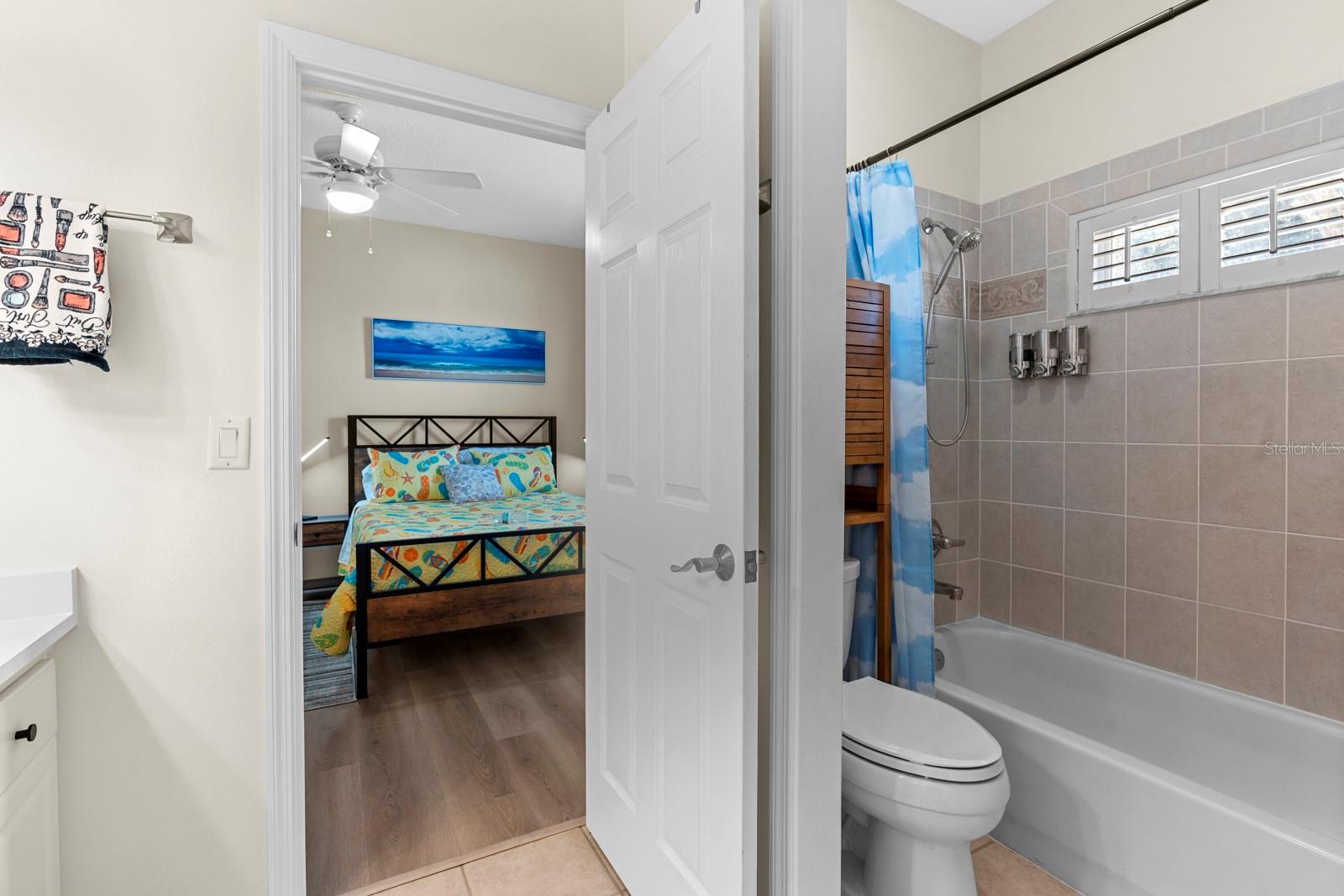 Listing photo id 45 for 830 Golf Island Drive