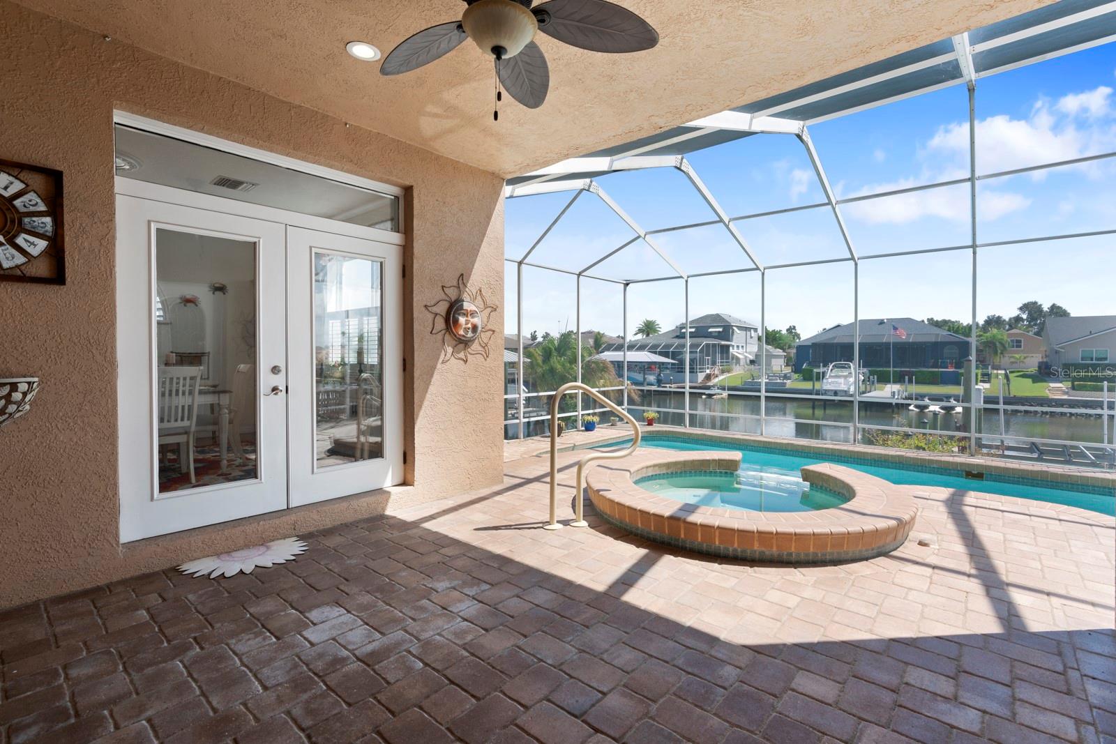 Listing photo id 69 for 830 Golf Island Drive