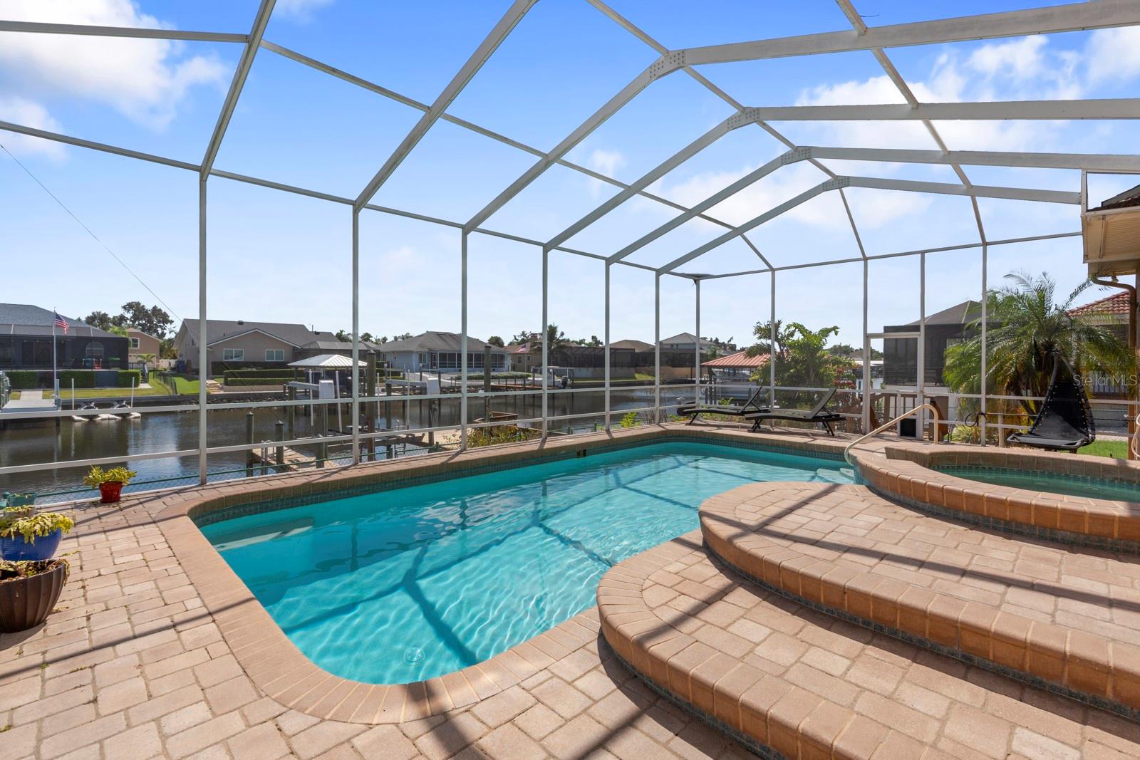 Listing photo id 71 for 830 Golf Island Drive