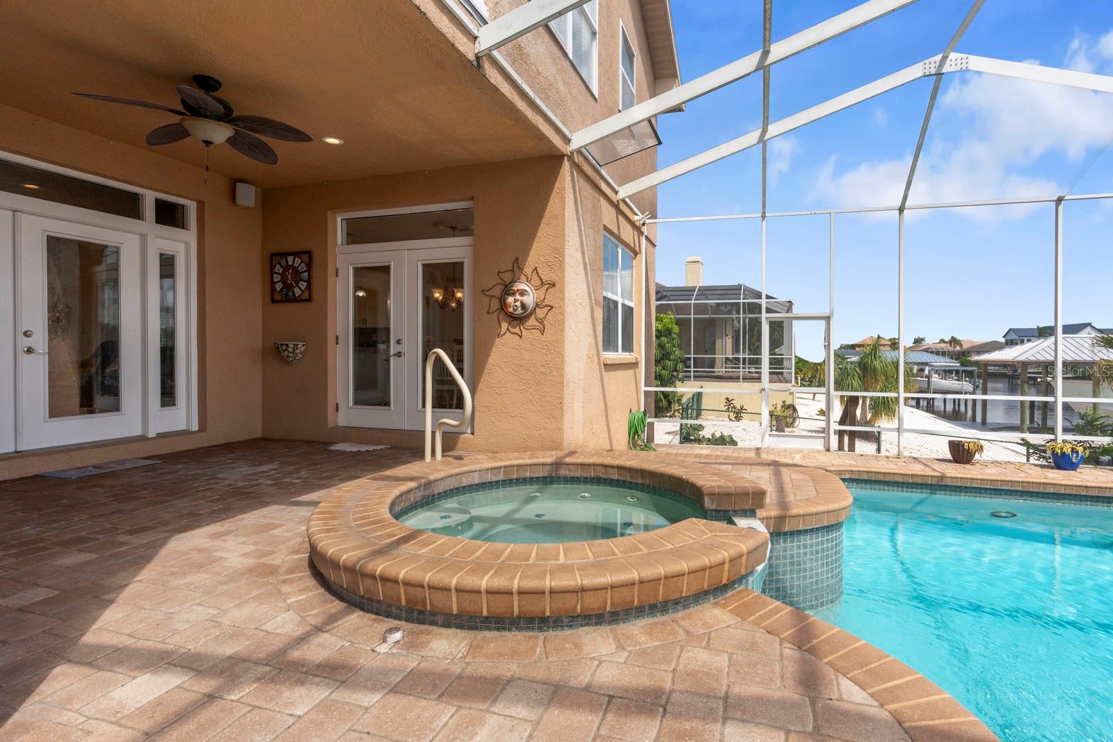 Listing photo id 75 for 830 Golf Island Drive