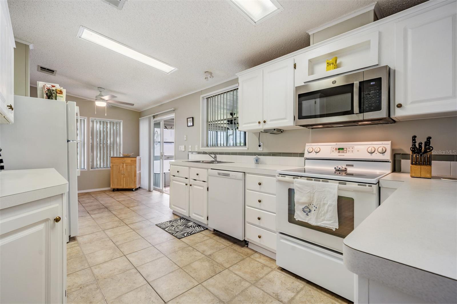 Image 3 of 70 For 37630 Landis Avenue
