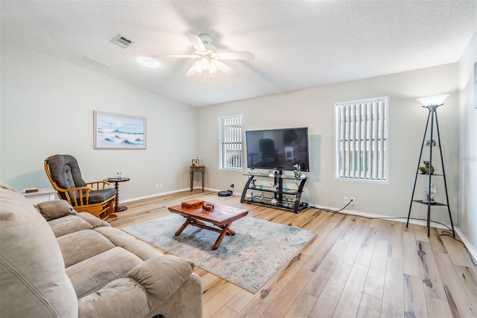 Image 7 of 70 For 37630 Landis Avenue